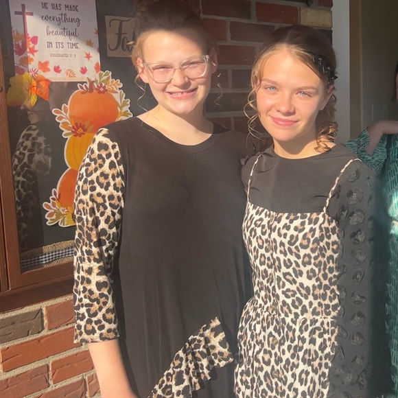 Meet your Posher, Abigail - Picture 2 of 12